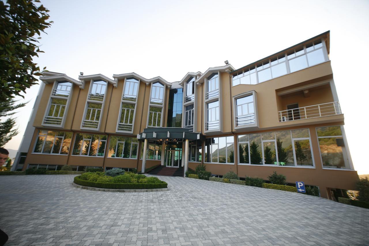 Dajti Park Hotel Priska e Madhe Bagian luar foto
