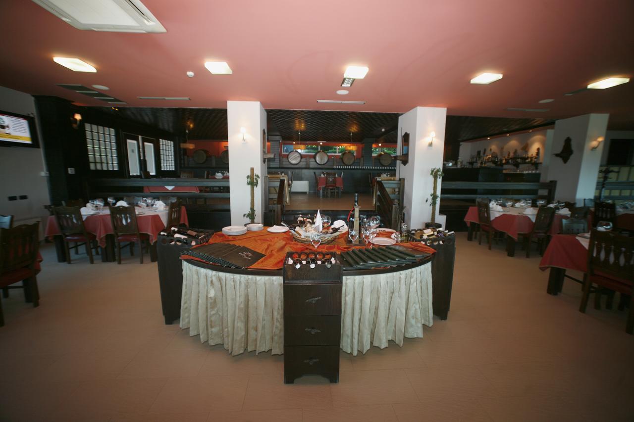 Dajti Park Hotel Priska e Madhe Bagian luar foto