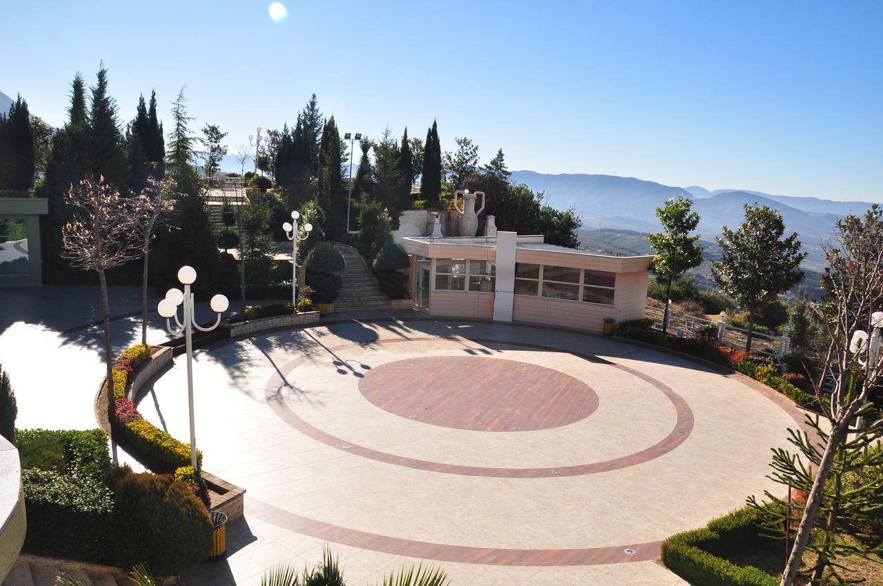 Dajti Park Hotel Priska e Madhe Bagian luar foto